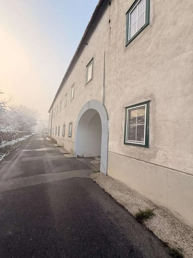 Gewerbeimmobilie kaufen in Wiener Neustadt Land – 685 m², € 670.000