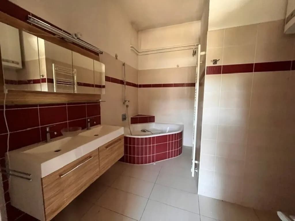 3-Zimmer-Wohnung mieten in Graz – 135 m², € 1.198 – Bild 2 von 6