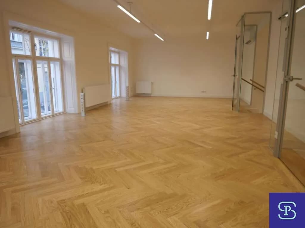 4-Zimmer-Gewerbeimmobilie mieten in Wien – 232 m², € 4.188