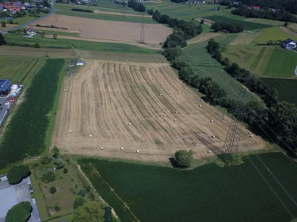 Grundstück kaufen in Deutschlandsberg – 10 000 m², € 95.000