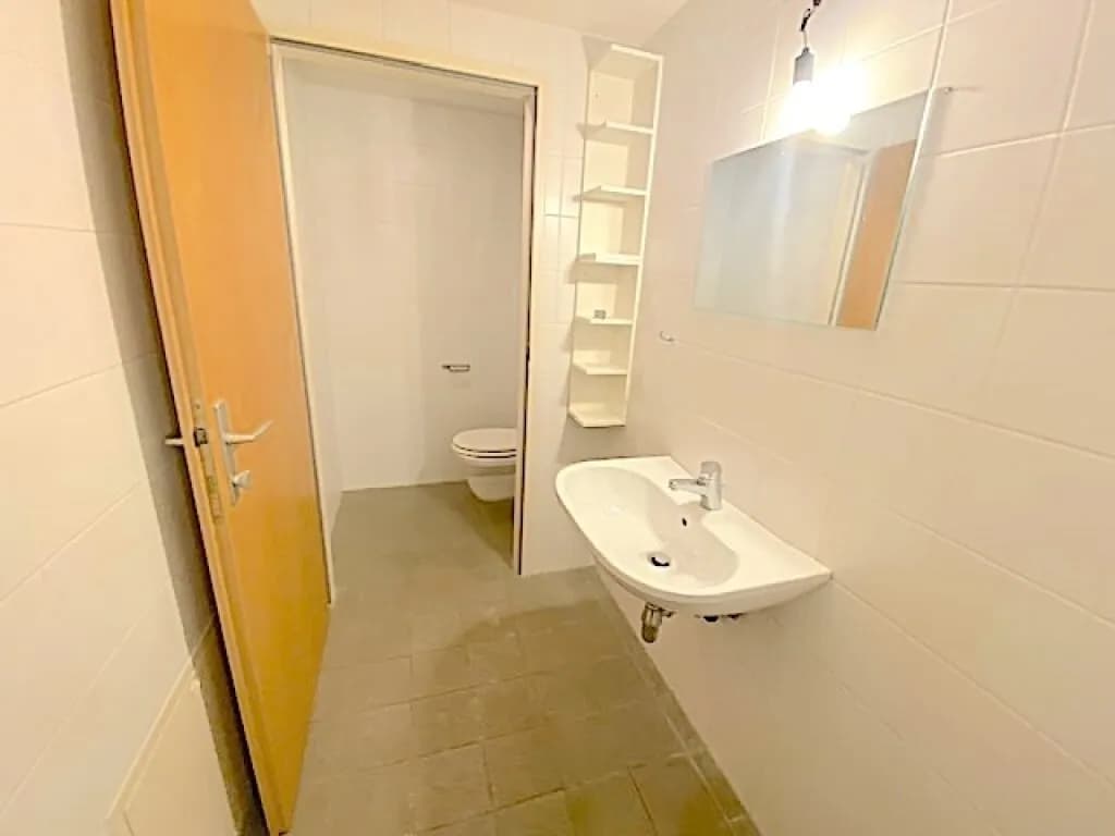 2-Zimmer-Gewerbeimmobilie mieten in Wien – 137,71 m², € 1.295 – Bild 11 von 25