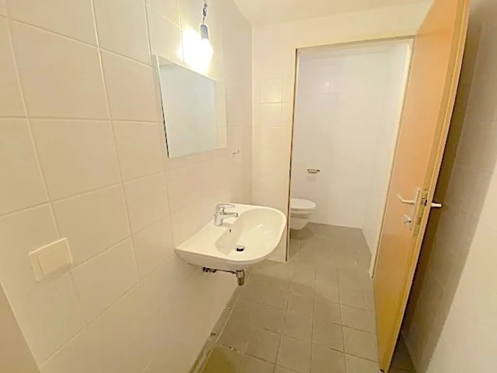 2-Zimmer-Gewerbeimmobilie mieten in Wien – 137,71 m², € 1.295 – Bild 12 von 25