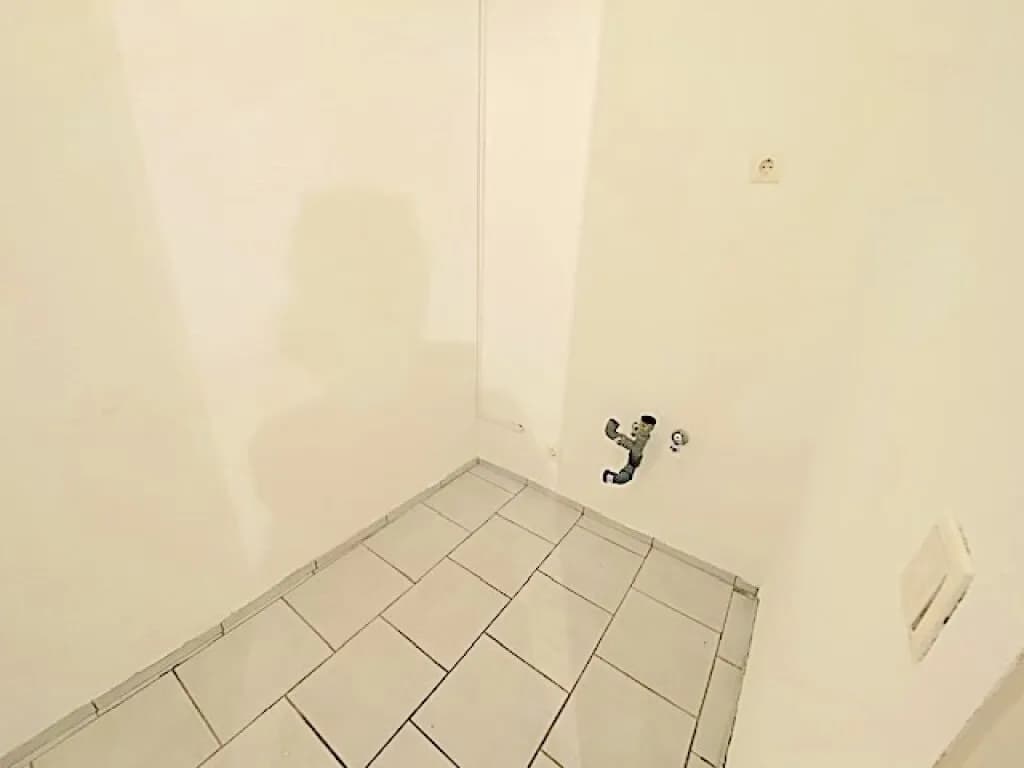 2-Zimmer-Gewerbeimmobilie mieten in Wien – 137,71 m², € 1.295 – Bild 15 von 25