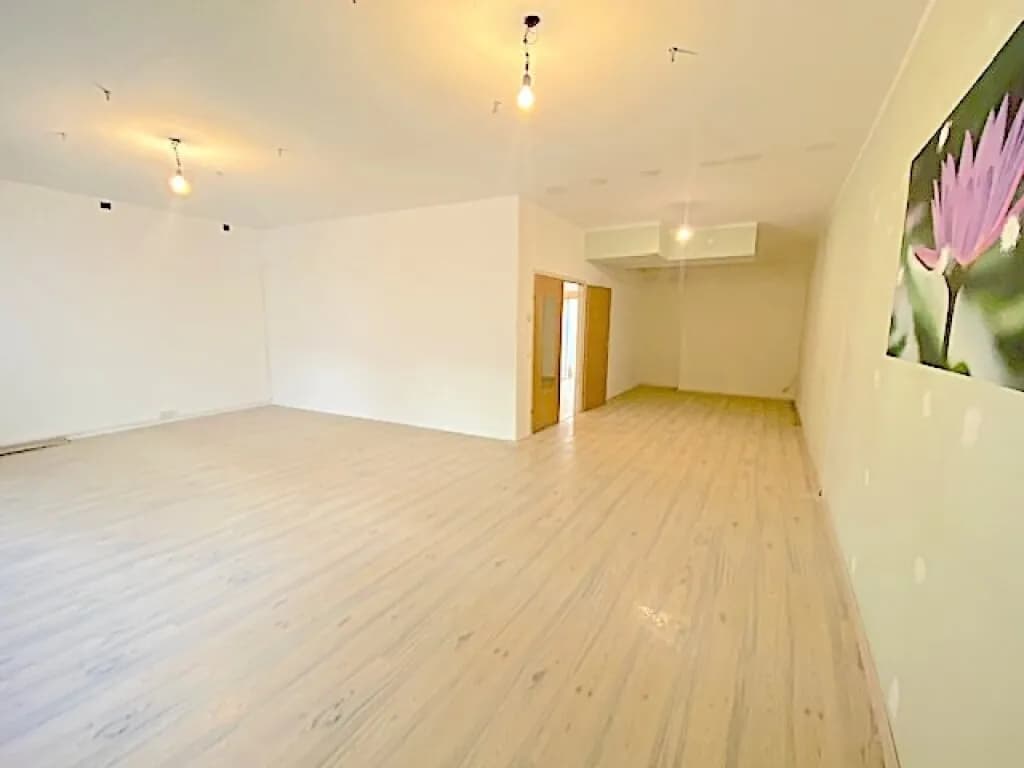2-Zimmer-Gewerbeimmobilie mieten in Wien – 137,71 m², € 1.295 – Bild 19 von 25