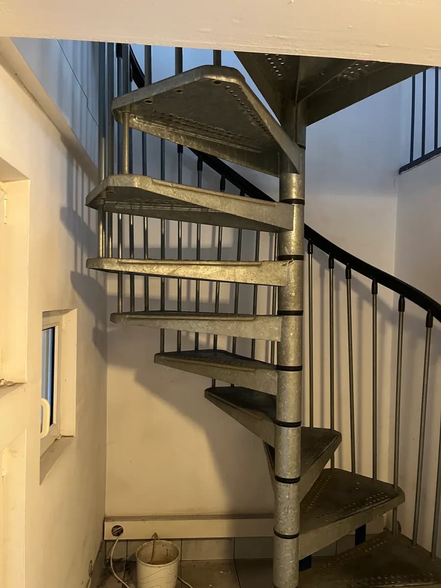 Gewerbeimmobilie mieten in Bruck-Mürzzuschlag – 1 307 m², € 4 – Bild 25 von 65