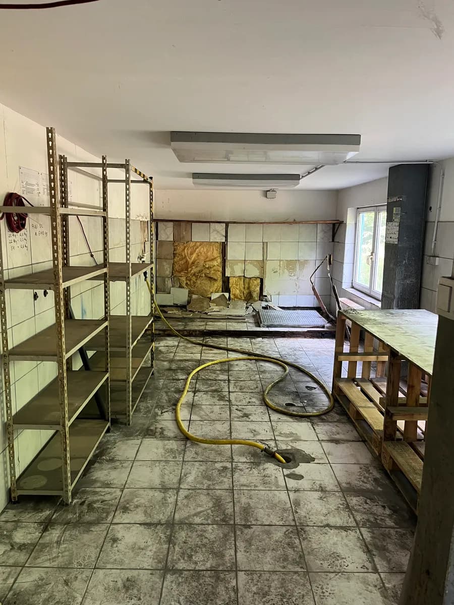 Gewerbeimmobilie mieten in Bruck-Mürzzuschlag – 1 307 m², € 4 – Bild 54 von 65