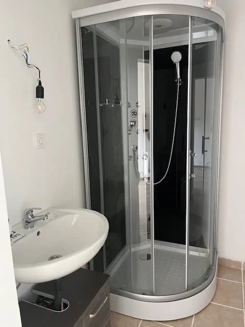 3-Zimmer-Wohnung kaufen in Neunkirchen – 51 m², € 70.000 – Bild 4 von 20