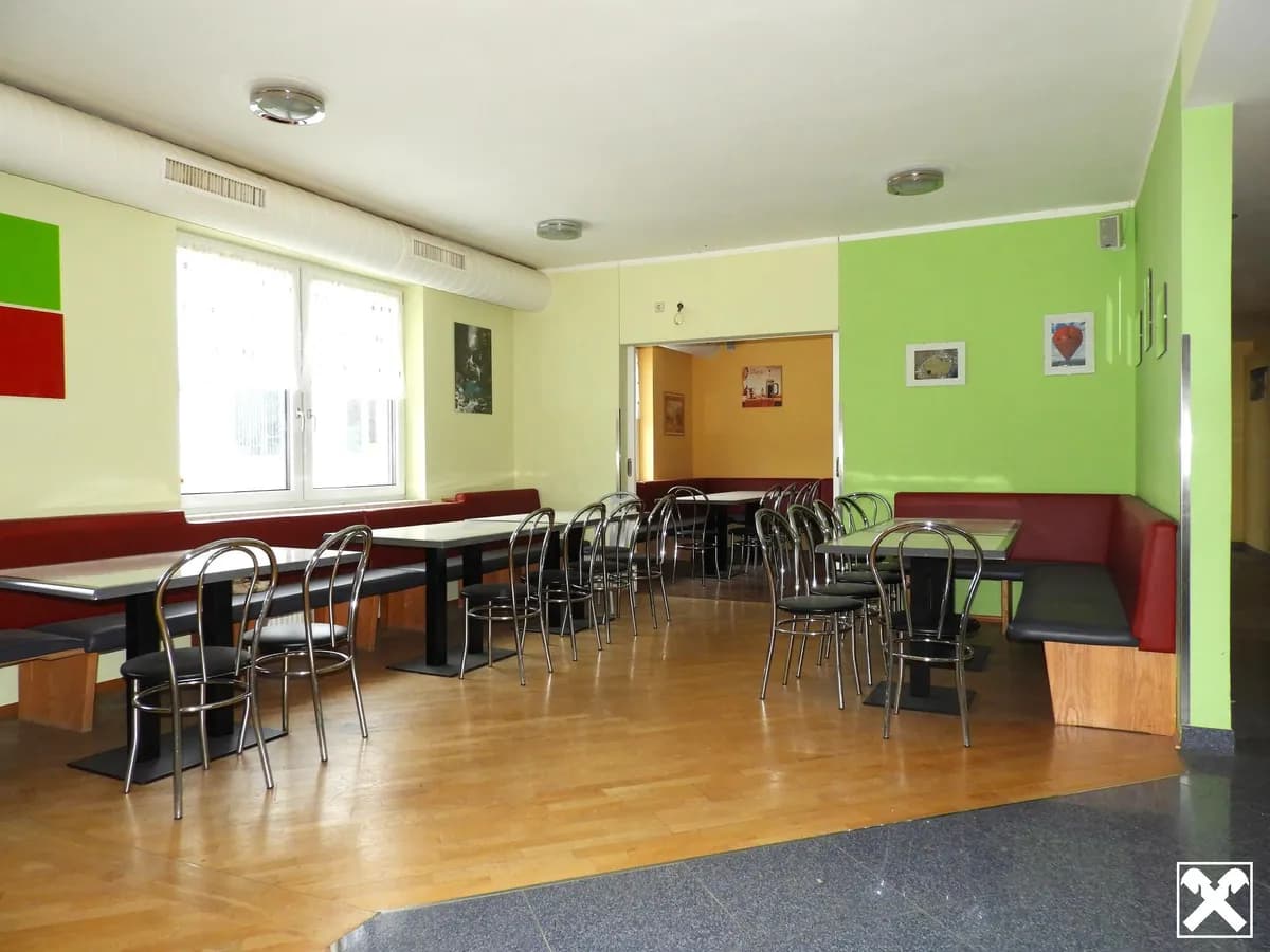 9-Zimmer-Immobilie kaufen in Sankt Pölten Land – 240 m², € 1.160.000 – Bild 4 von 24
