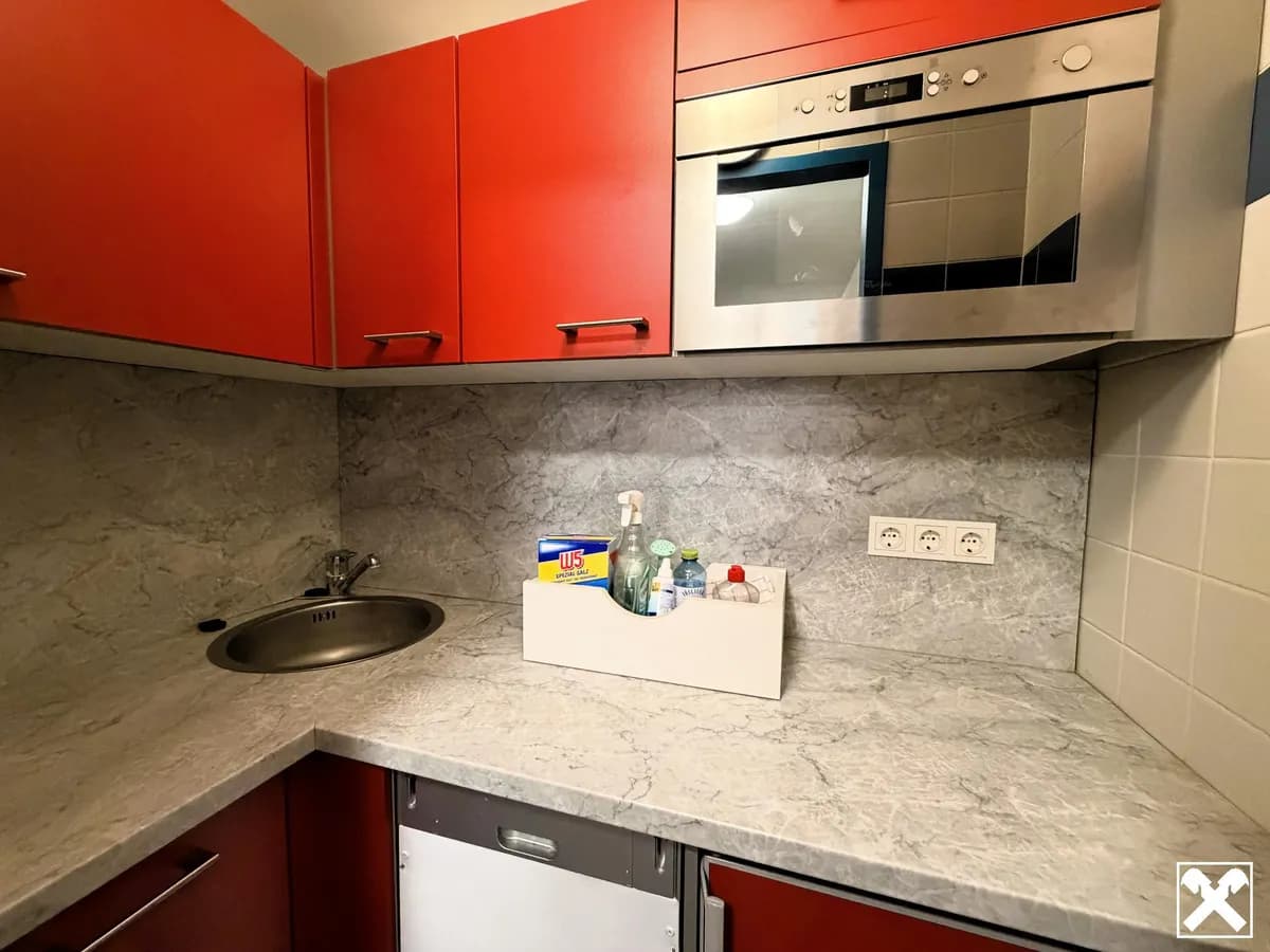 6-Zimmer-Gewerbeimmobilie mieten in Baden – 140 m², € 1.985 – Bild 6 von 10