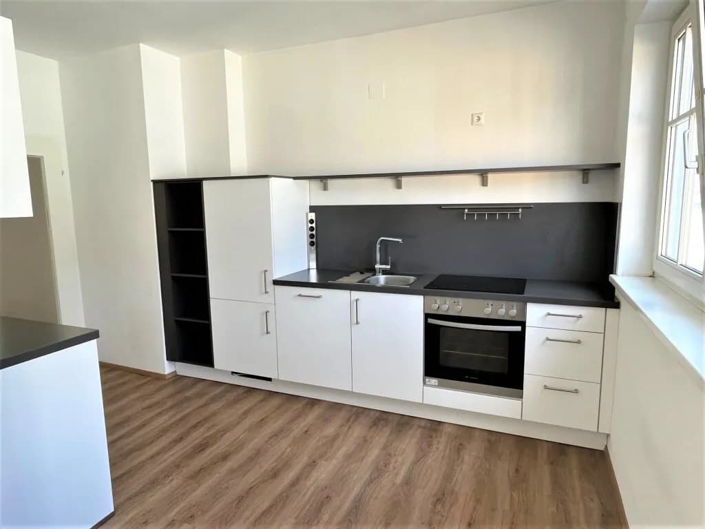 4-Zimmer-Wohnung mieten in Neunkirchen – 100 m², € 1.087 – Bild 3 von 10