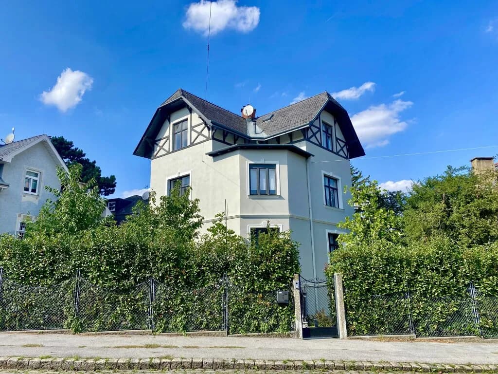 6-Zimmer-Immobilie mieten in Wien – 227 m², € 4.510