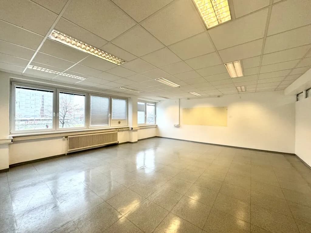 10-Zimmer-Gewerbeimmobilie mieten in Wien – 580 m², € 5.918 – Bild 8 von 17