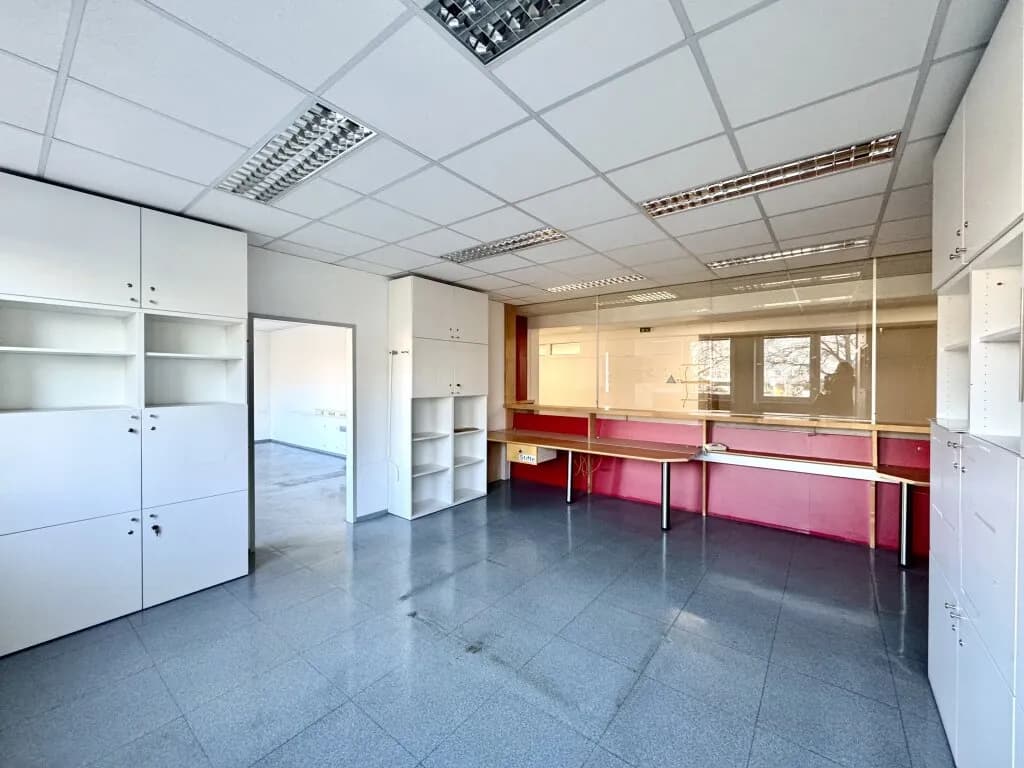10-Zimmer-Gewerbeimmobilie mieten in Wien – 580 m², € 5.918 – Bild 13 von 17
