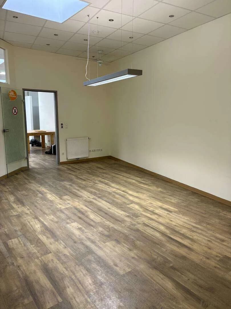 5-Zimmer-Gewerbeimmobilie mieten in Graz – 274 m², € 7 – Bild 6 von 15