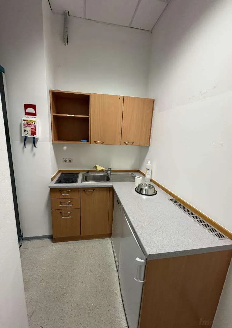 5-Zimmer-Gewerbeimmobilie mieten in Graz – 274 m², € 7 – Bild 8 von 15