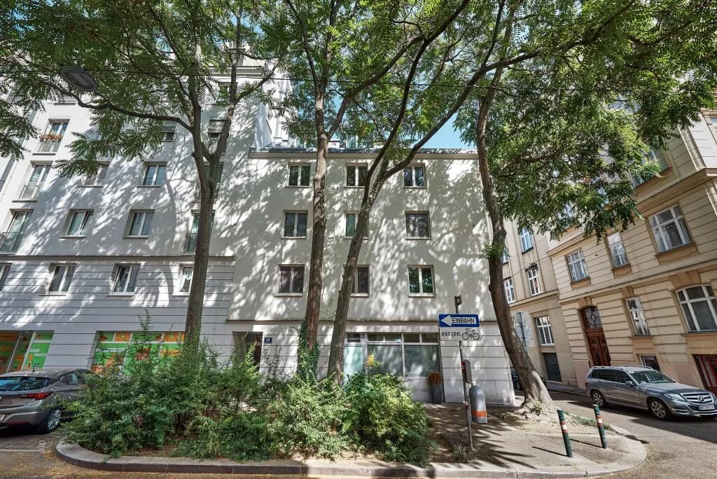 Gewerbeimmobilie kaufen in Wien – 89 m², € 314.000 – Bild 2 von 4