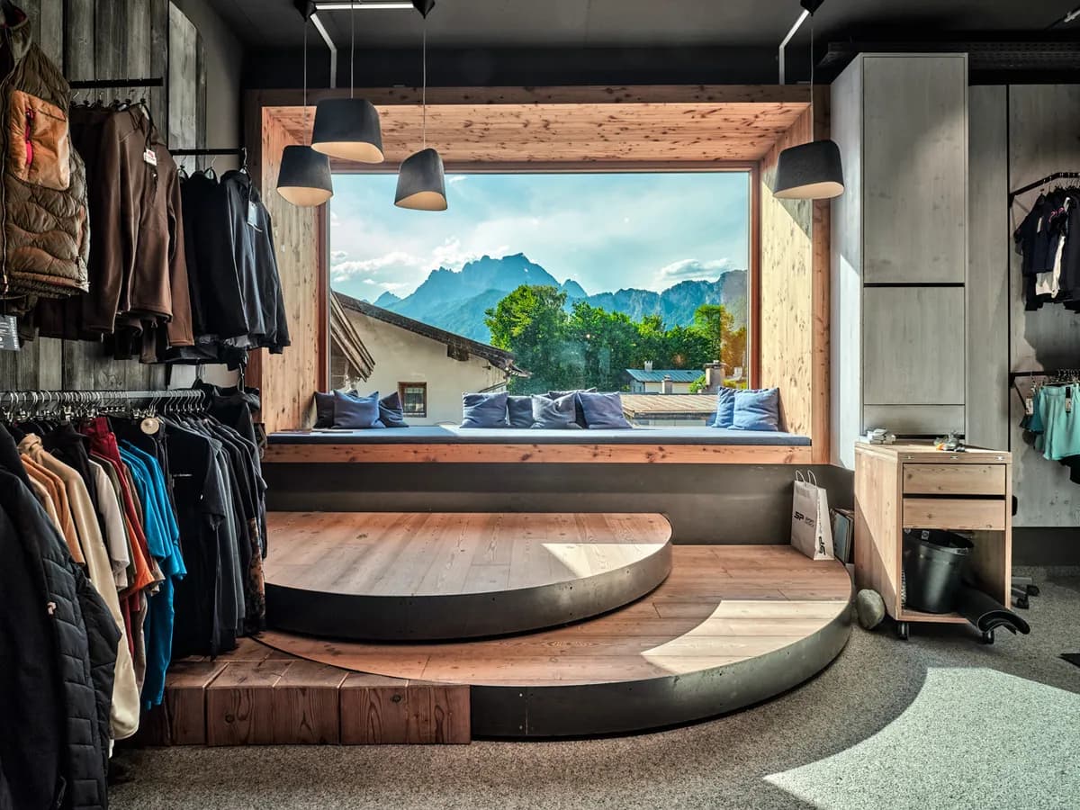 Haus kaufen in Kitzbühel – 104 m², € 2.890.000 – Bild 1 von 5