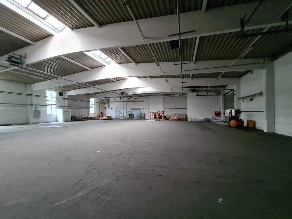 Gewerbeimmobilie kaufen in Wiener Neustadt Land – 3 320 m², € 4.814.000 – Bild 9 von 16