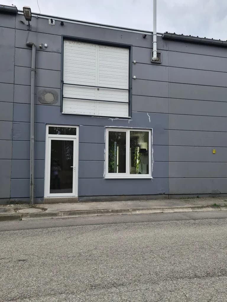 Gewerbeimmobilie kaufen in Wiener Neustadt Land – 2 000 m², € 3.000.000 – Bild 8 von 10