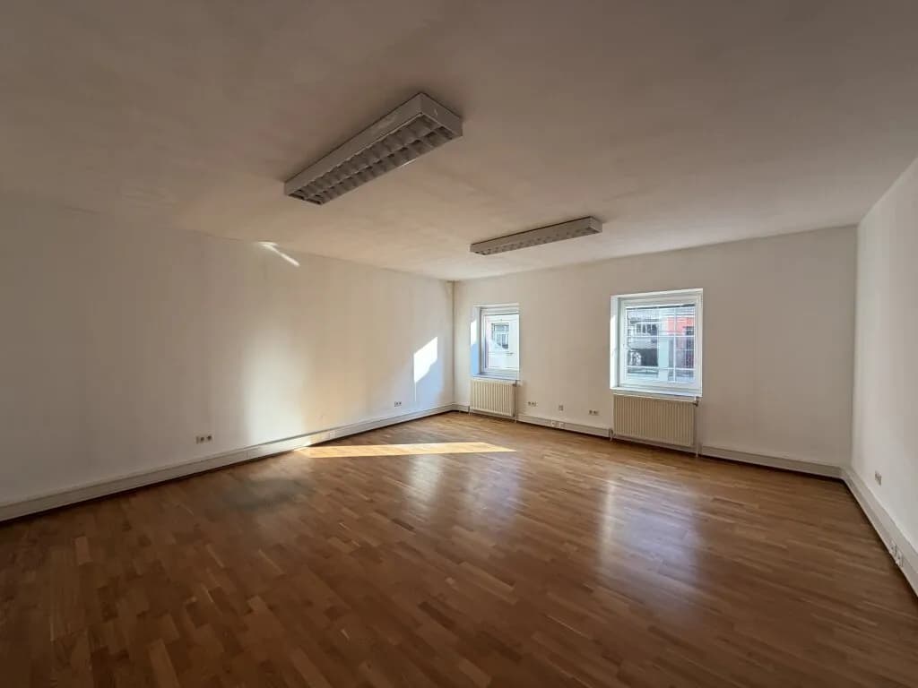 Wohnung kaufen in Wiener Neustadt – 148 m², € 225.000 – Bild 3 von 9
