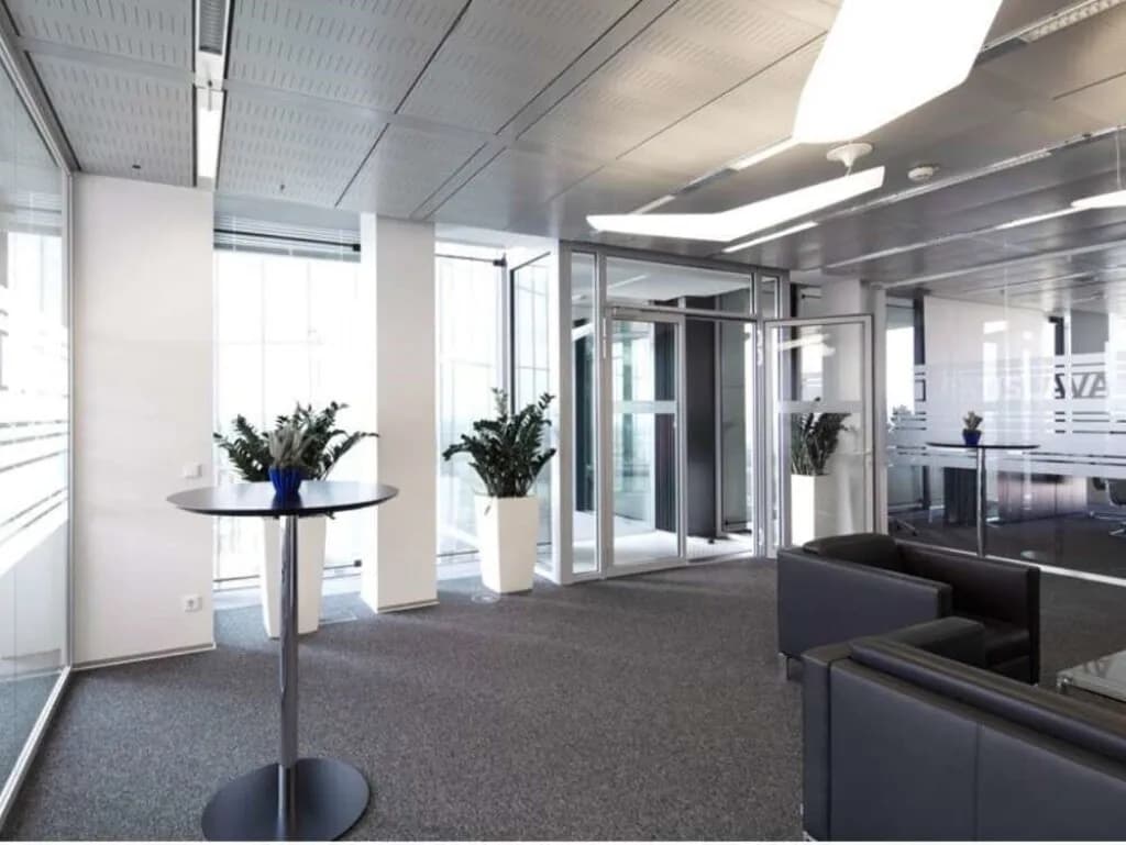 Gewerbeimmobilie mieten in Wien – 219 m², € 4.687 – Bild 2 von 8