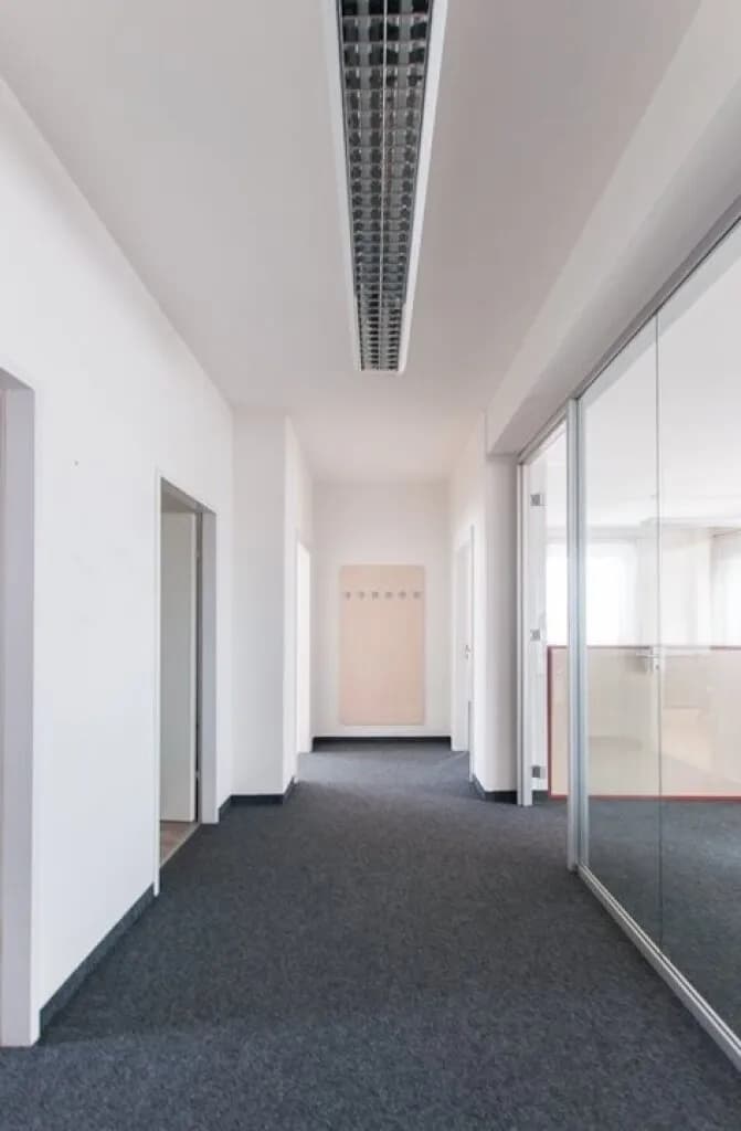 4-Zimmer-Gewerbeimmobilie mieten in Klagenfurt – 101 m², € 979 – Bild 2 von 9