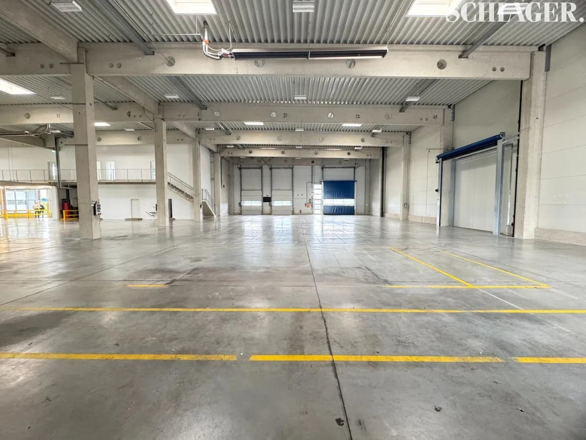Gewerbeimmobilie mieten in Graz-Umgebung – 2 842 m², € 27.954 – Bild 2 von 5