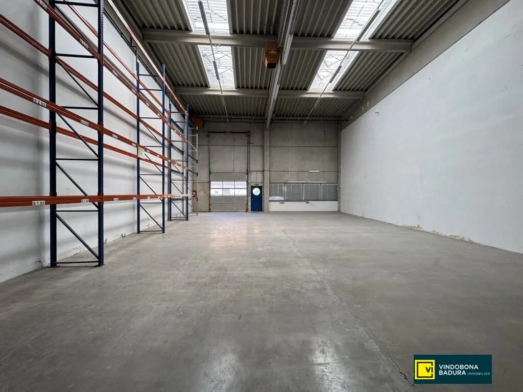 Gewerbeimmobilie mieten in Wien – 636 m², € 7.944