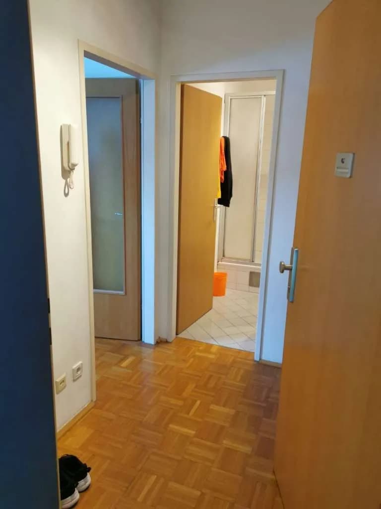 1-Zimmer-Wohnung mieten in Linz – 30 m², € 600 – Bild 8 von 23