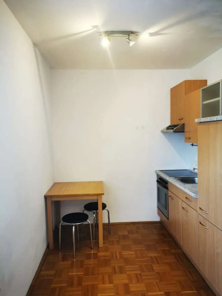 1-Zimmer-Wohnung mieten in Linz – 30 m², € 600 – Bild 11 von 23