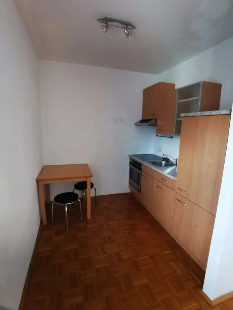 1-Zimmer-Wohnung mieten in Linz – 30 m², € 600 – Bild 23 von 23