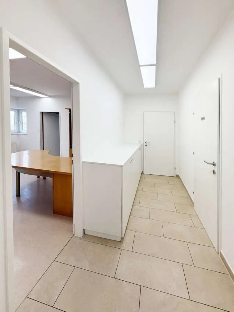 5-Zimmer-Gewerbeimmobilie mieten in Wels – 110 m², € 1.678 – Bild 12 von 16
