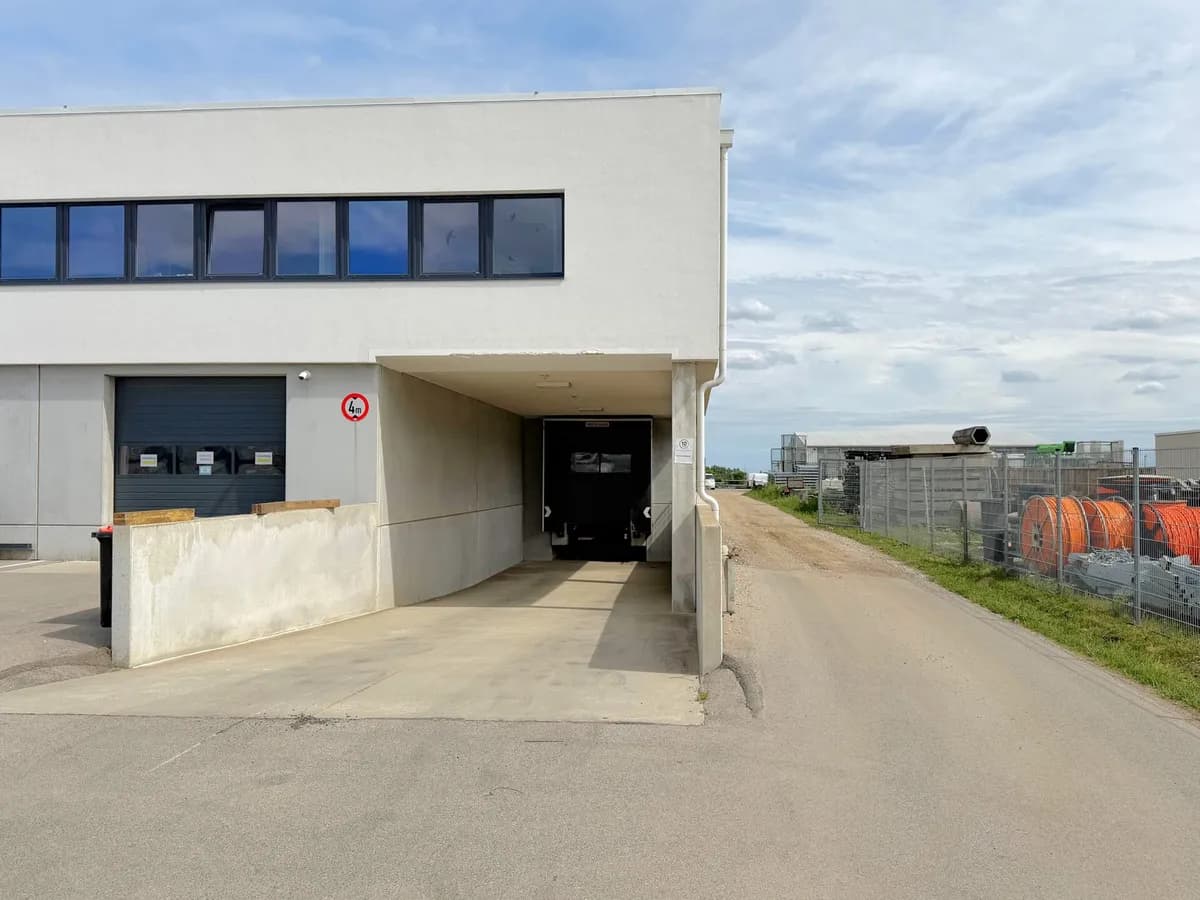 Gewerbeimmobilie mieten in Mistelbach – 10 684 m² – Bild 2 von 12