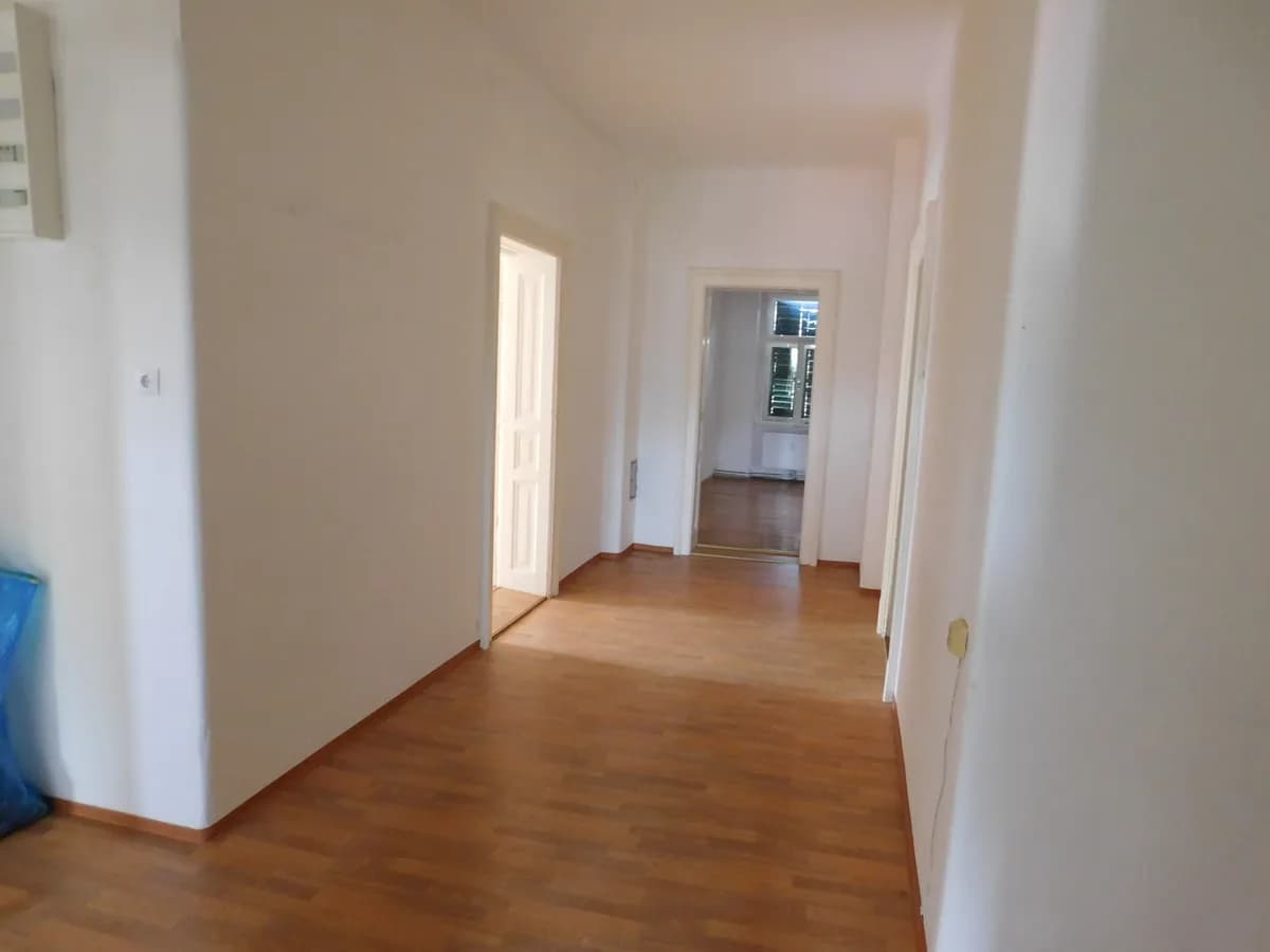 6-Zimmer-Wohnung mieten in Graz – 165 m², € 1.300 – Bild 5 von 15