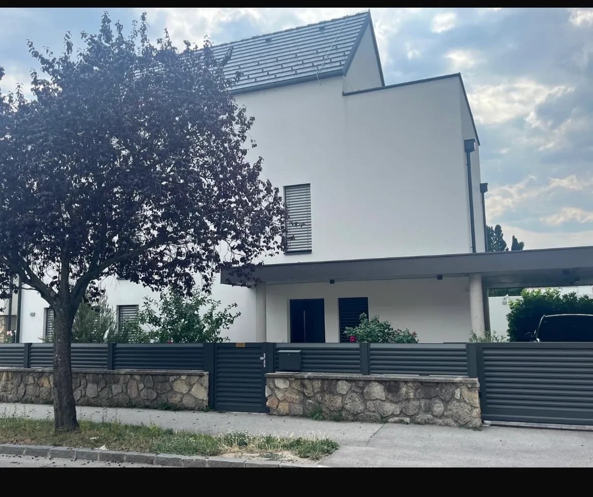 Haus kaufen in Wiener Neustadt – 202 m², € 790.000