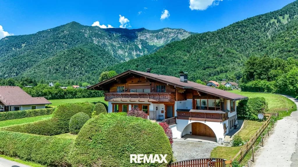Haus kaufen in Gmunden – 225 m², € 720.000