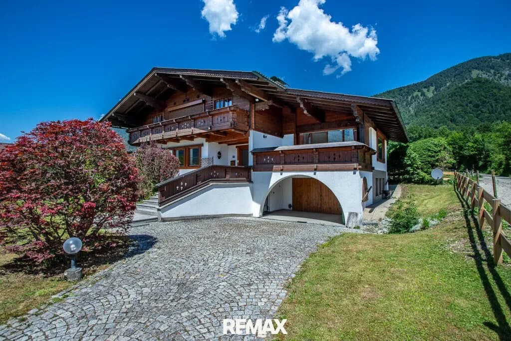 Haus kaufen in Gmunden – 225 m², € 720.000 – Bild 2 von 21