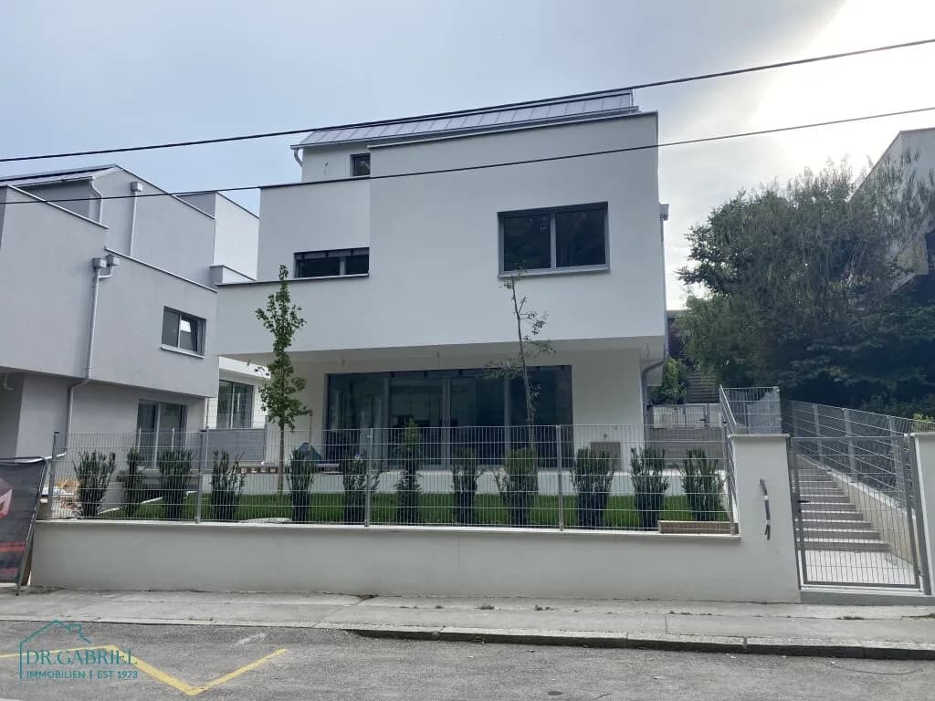 5-Zimmer-Haus mieten in Wien – 147 m², € 4.400 – Bild 3 von 17
