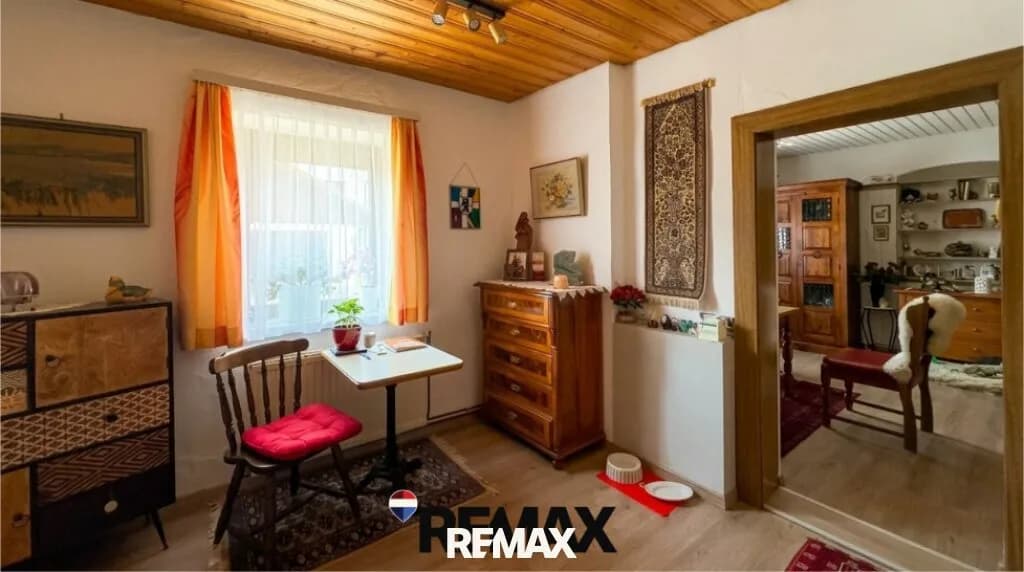 5-Zimmer-Haus kaufen in Vöcklabruck – 145 m², € 329.000 – Bild 4 von 17