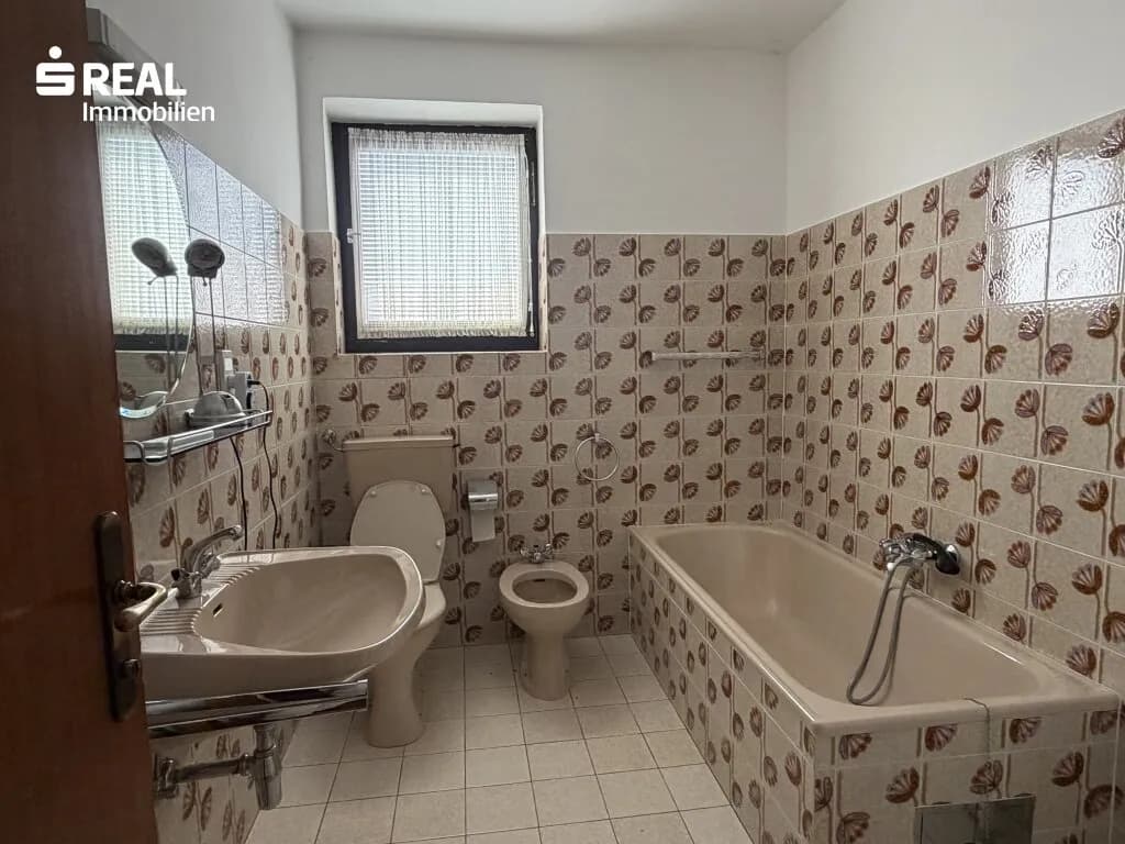 7-Zimmer-Haus kaufen in Neusiedl am See – 1 109 m², € 299.000 – Bild 11 von 14
