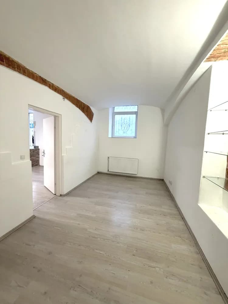 2-Zimmer-Gewerbeimmobilie mieten in Wien – 58 m², € 890 – Bild 2 von 9