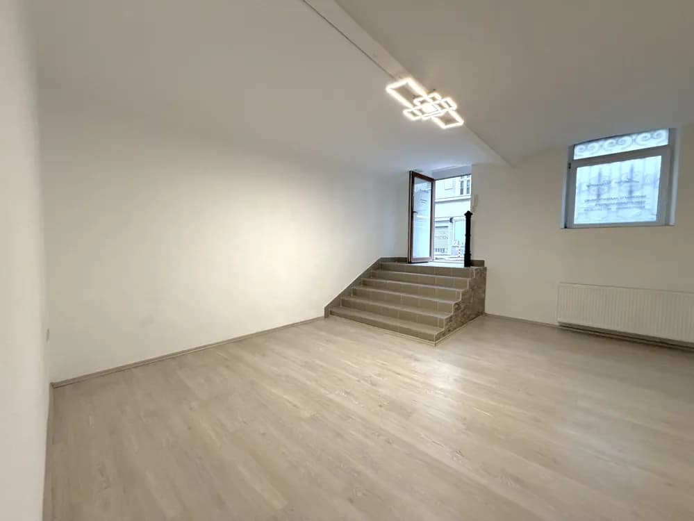 2-Zimmer-Gewerbeimmobilie mieten in Wien – 58 m², € 890 – Bild 4 von 9