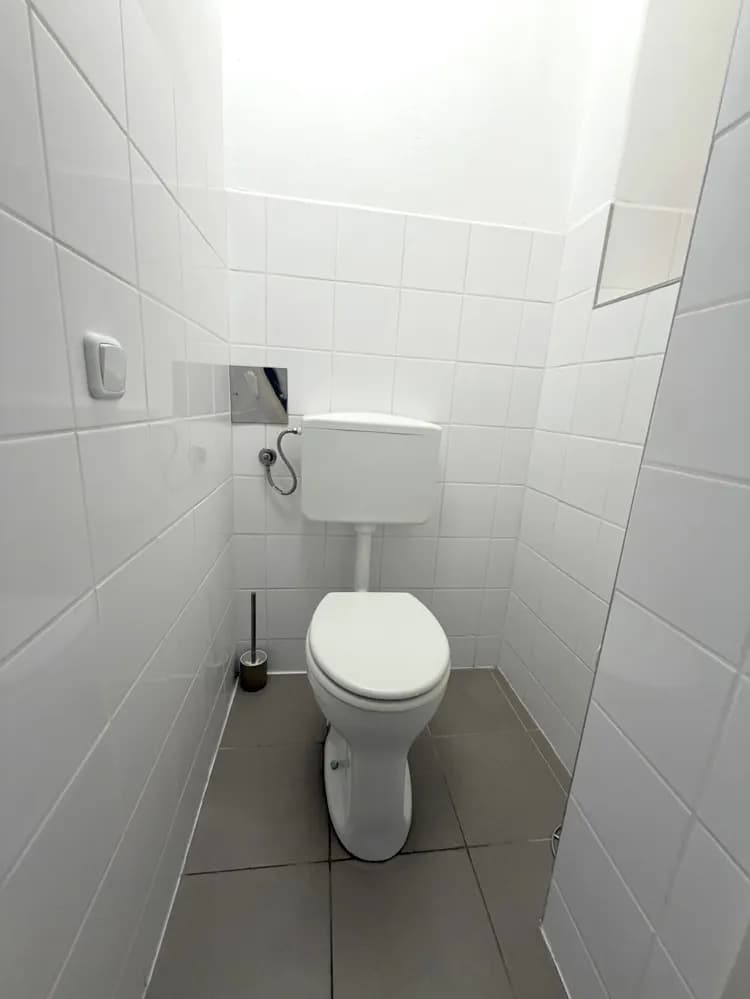 2-Zimmer-Gewerbeimmobilie mieten in Wien – 58 m², € 890 – Bild 7 von 9