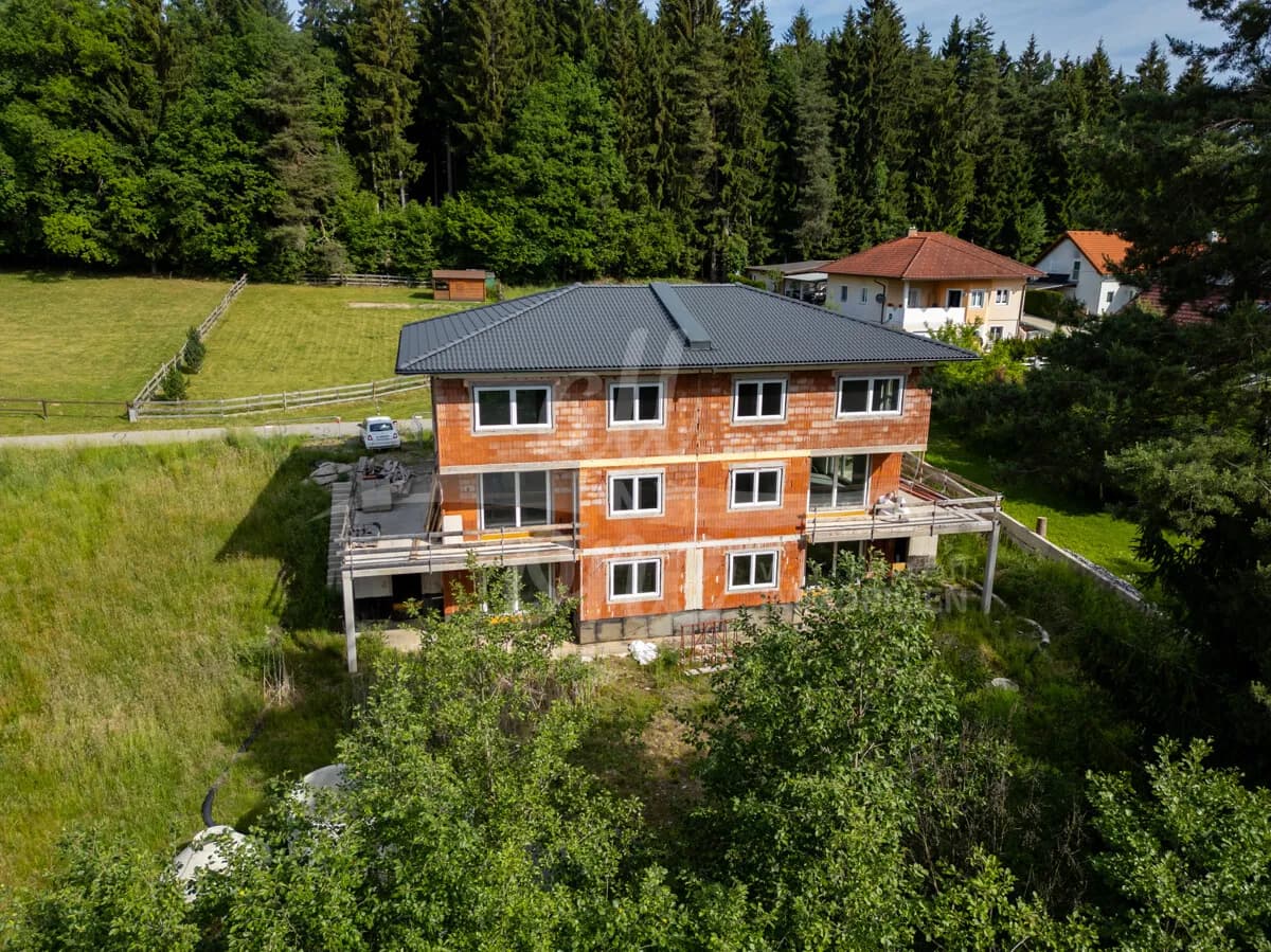 5-Zimmer-Haus kaufen in Feldkirchen – 173 m² – Bild 2 von 11