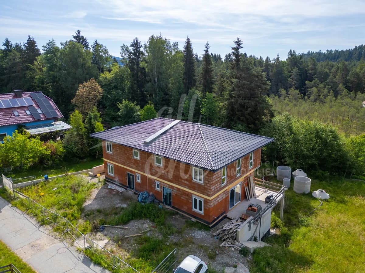 5-Zimmer-Haus kaufen in Feldkirchen – 173 m² – Bild 3 von 11