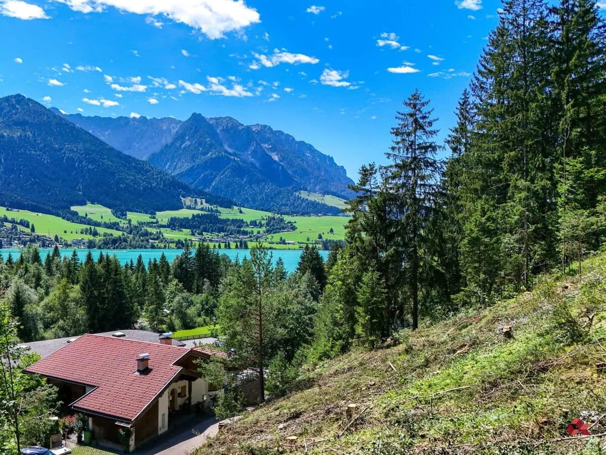Grundstück kaufen in Kitzbühel – 757 m², € 297.500