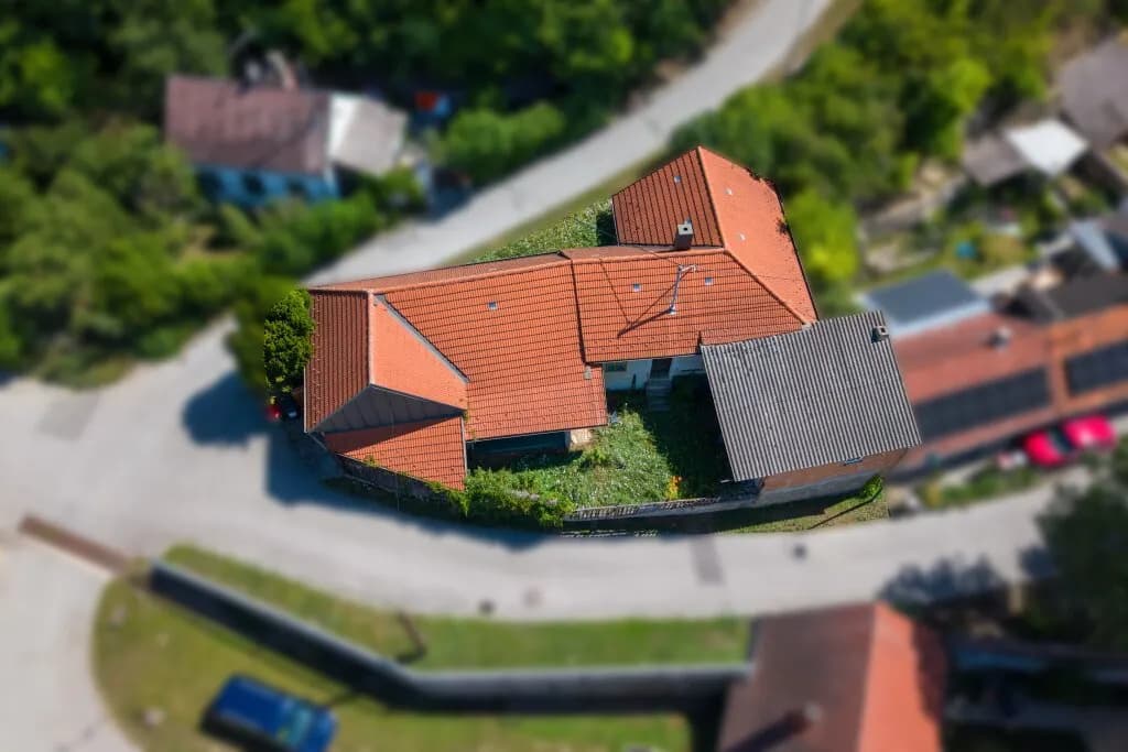 2-Zimmer-Haus kaufen in Gänserndorf – 74 m², € 79.000 – Bild 1 von 19