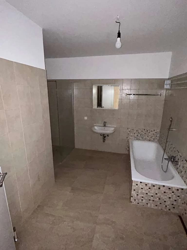 3-Zimmer-Wohnung mieten in Wels – 126 m², € 1.496 – Bild 12 von 15