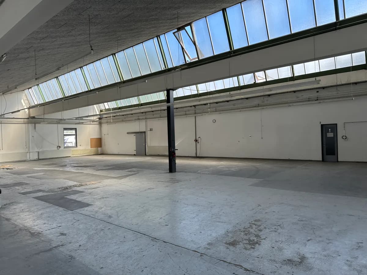 Gewerbeimmobilie mieten in Dornbirn – 950 m²