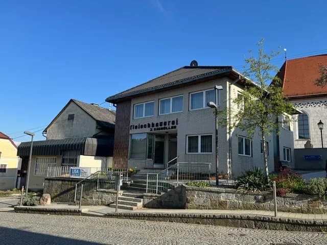 Haus kaufen in Braunau am Inn – 230 m², € 276.000 – Bild 2 von 9